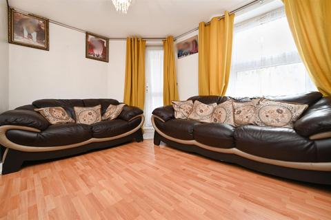 2 bedroom flat for sale, Colville House, Waterloo Gardens, London