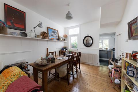 100 Grasmere Road, London, SE25 4RJ