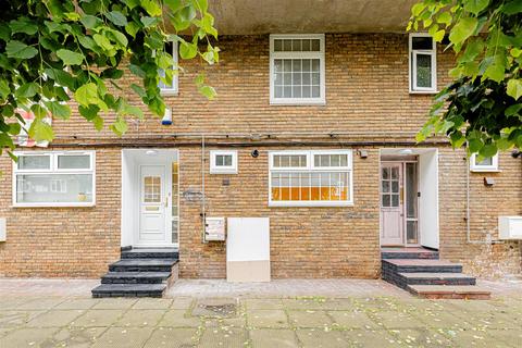 180 Hind Grove, London, E14 6HP