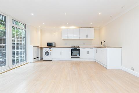 180 Hind Grove, London, E14 6HP