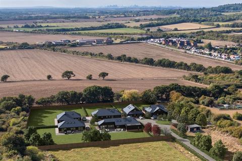 5 bedroom detached house for sale, Inglefield Road, Fobbing SS17