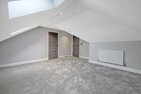 1 Inglefield Road, Fobbing, Stanford-le-hope, SS17 9HW