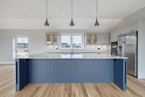 1 Inglefield Road, Fobbing, Stanford-le-hope, SS17 9HW
