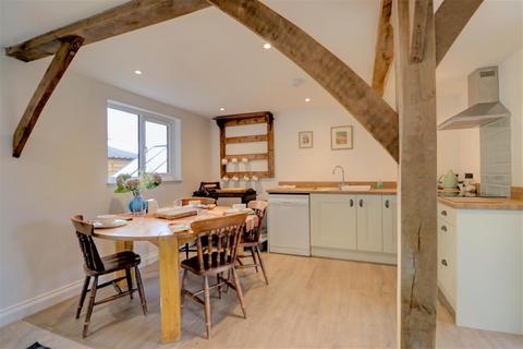2 bedroom barn conversion to rent, Darlingscote Road, Shipston-On-Stour