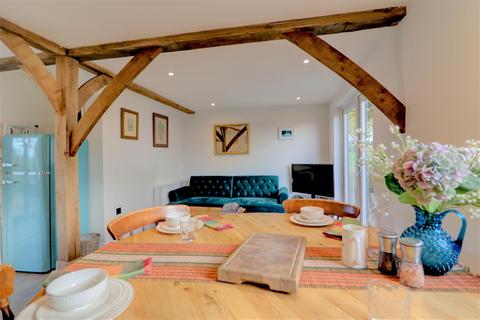 2 bedroom barn conversion to rent, Darlingscote Road, Shipston-On-Stour