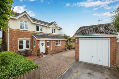 4 bedroom detached house for sale, Copperfield Close, LEEDS LS25