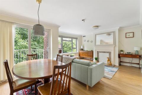 61 Malcolm Way, London, E11 1PW