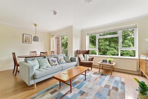 61 Malcolm Way, London, E11 1PW