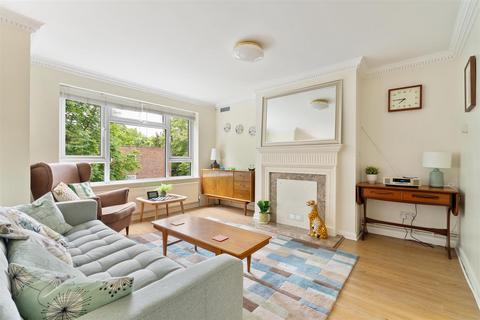 61 Malcolm Way, London, E11 1PW