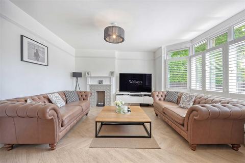 4 bedroom semi-detached house for sale, London Road, Brentwood