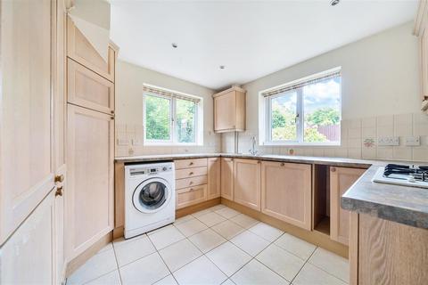 2 bedroom townhouse for sale, High Street, Haslemere