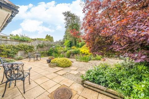 4 Collards Gate, Haslemere, GU27 2HE