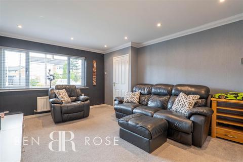 21 Lowther Drive, Leyland, PR26 6QB