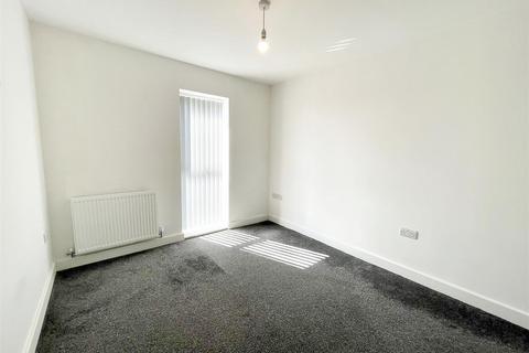 2 bedroom apartment to rent, White Rose Way, Doncaster DN4