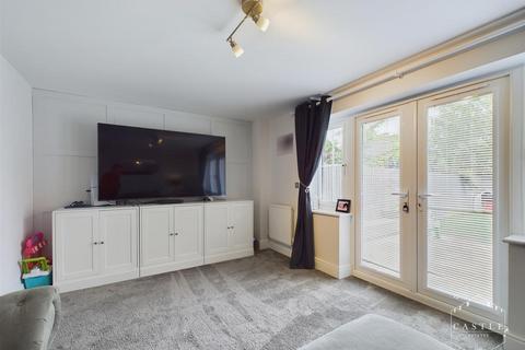 4 bedroom semi-detached house for sale, Plum Crescent, Burbage, Hinckley
