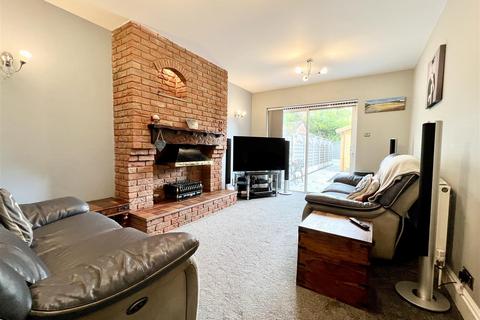 33 Eldon Road, Halesowen, B62 0EL