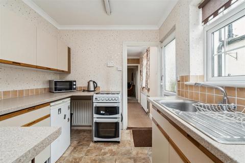 3 bedroom end of terrace house for sale, New Road, Great Kingshill HP15