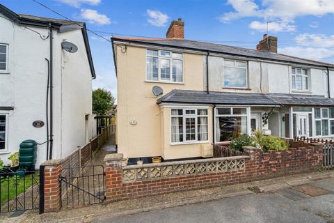 3 bedroom end of terrace house for sale, New Road, Great Kingshill HP15