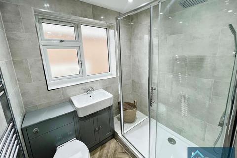 6 Zorrina Close, Nuneaton, CV10 9QD