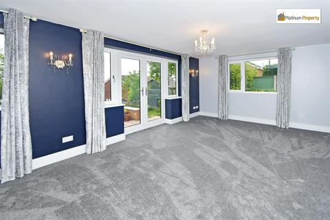 3 bedroom detached bungalow for sale, Amberfield Close, Stoke-On-Trent ST3