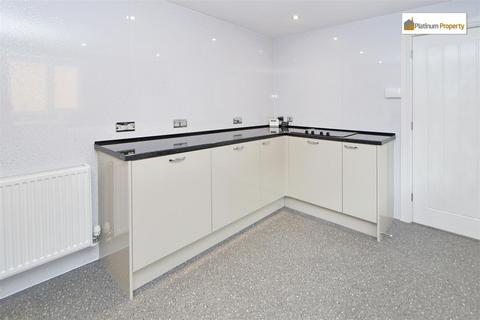 10 Amberfield Close, Stoke-on-trent, ST3 1TZ