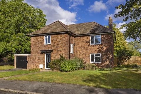 4 bedroom detached house for sale, Mouchotte Close, Biggin Hill TN16