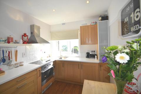 1 bedroom flat for sale, Rectory Grove, Essex SS9
