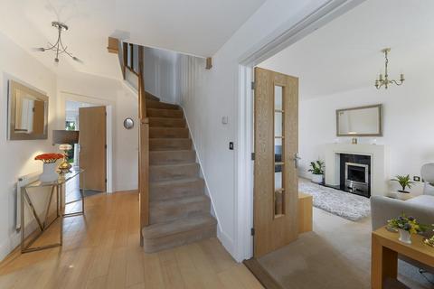 1 Cellini Walk, Kings Hill, West Malling, ME19 4BA