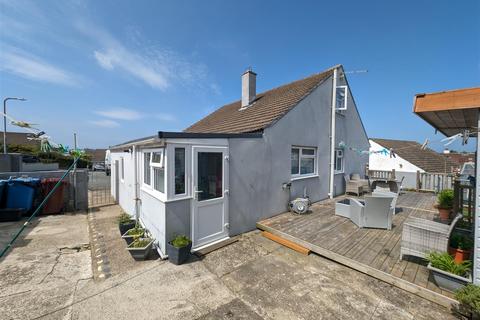 3 bedroom detached bungalow for sale, Bryn Siriol, Fishguard