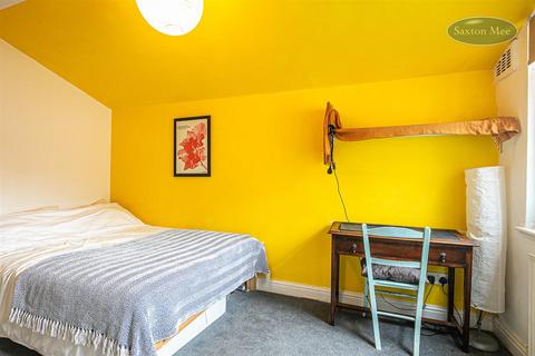 1 bedroom apartment for sale, Fieldhead Road, Lowfield, S8