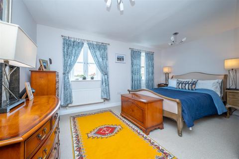 23 Amis Way, Stratford-upon-avon, CV37 7JD