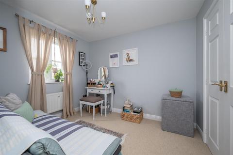 23 Amis Way, Stratford-upon-avon, CV37 7JD