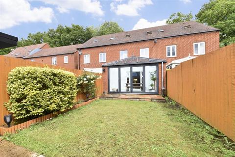 3 bedroom terraced house for sale, Finbracks, Stevenage