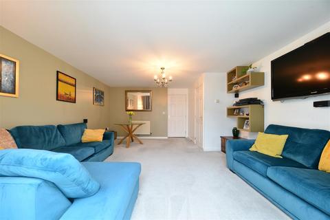 3 bedroom terraced house for sale, Finbracks, Stevenage