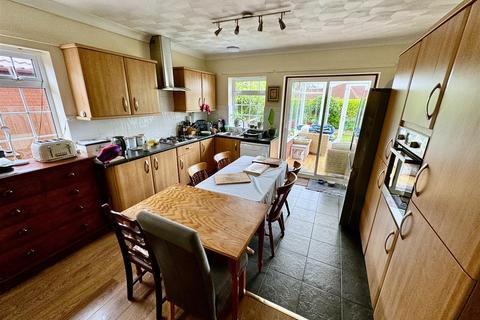 3 bedroom detached bungalow for sale, Oakhurst Close, Ingleby Barwick