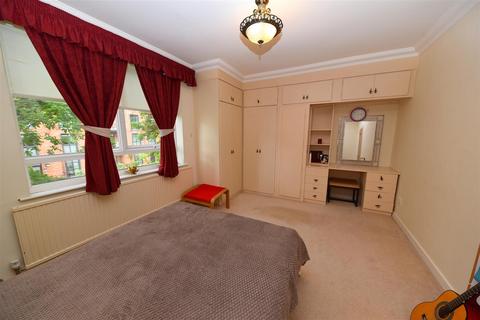Flat 5, The Regents Woodbourne, Edgbaston, Birmingham, B15 3PP