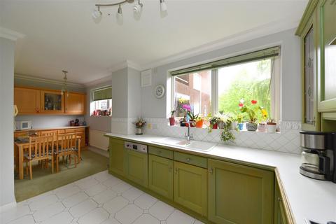 Flat 5, The Regents Woodbourne, Edgbaston, Birmingham, B15 3PP