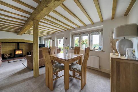 2 bedroom detached house for sale, Church Hill, Bromham