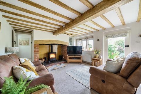 2 bedroom detached house for sale, Church Hill, Bromham