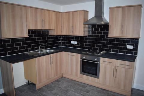 2 bedroom apartment to rent, High Street, Wakefield WF4