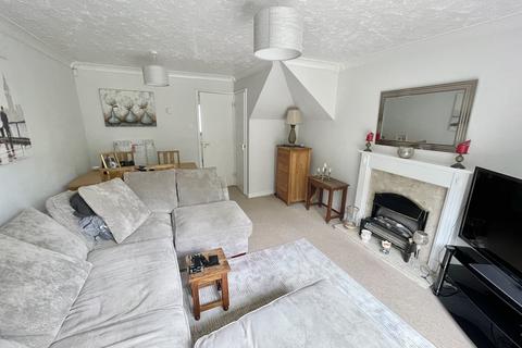 21 Cameo Drive, Stourbridge, DY8 4AU