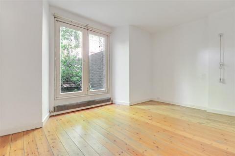 2 bedroom flat for sale, Fitzjohns Avenue, Hampstead