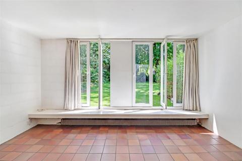 2 bedroom flat for sale, Fitzjohns Avenue, Hampstead