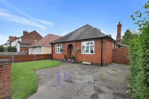 5 bedroom detached bungalow for sale, Kingsfield Road, Barwell LE9
