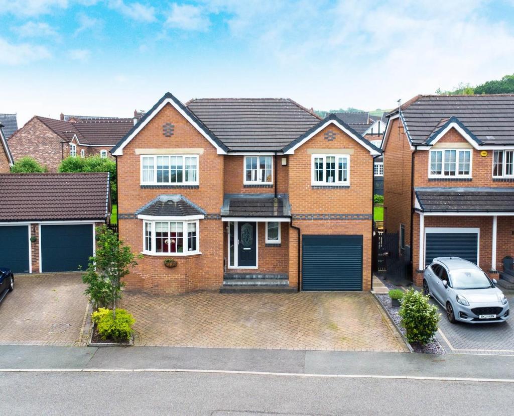 Douglas Close, Blackburn 6 bed detached house for sale £425,000