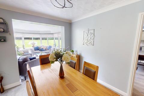 3 Douglas Close, Blackburn, BB2 4FF