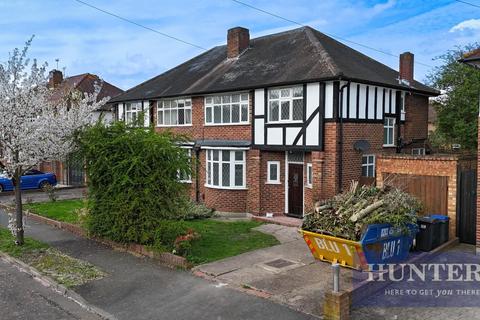 28 Mayfair Avenue, Worcester Park, KT4 7SL