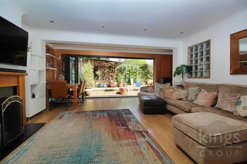 17 Oakview Close, Cheshunt, Waltham Cross, EN7 6LJ