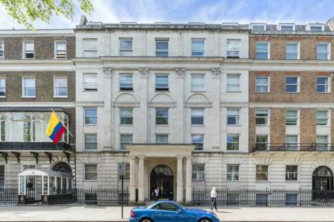 2 bedroom flat to rent, Portland Place, London