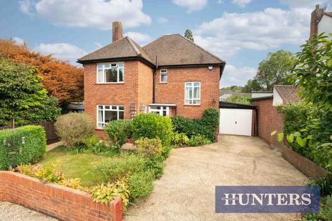 4 bedroom detached house for sale, Grafton Road, Worcester Park